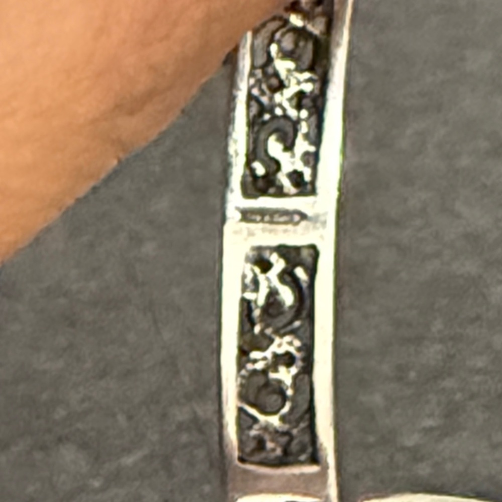 Preloved Black Hills Gold Sterling and 12 k cuff bracelet - Picture 5 of 7